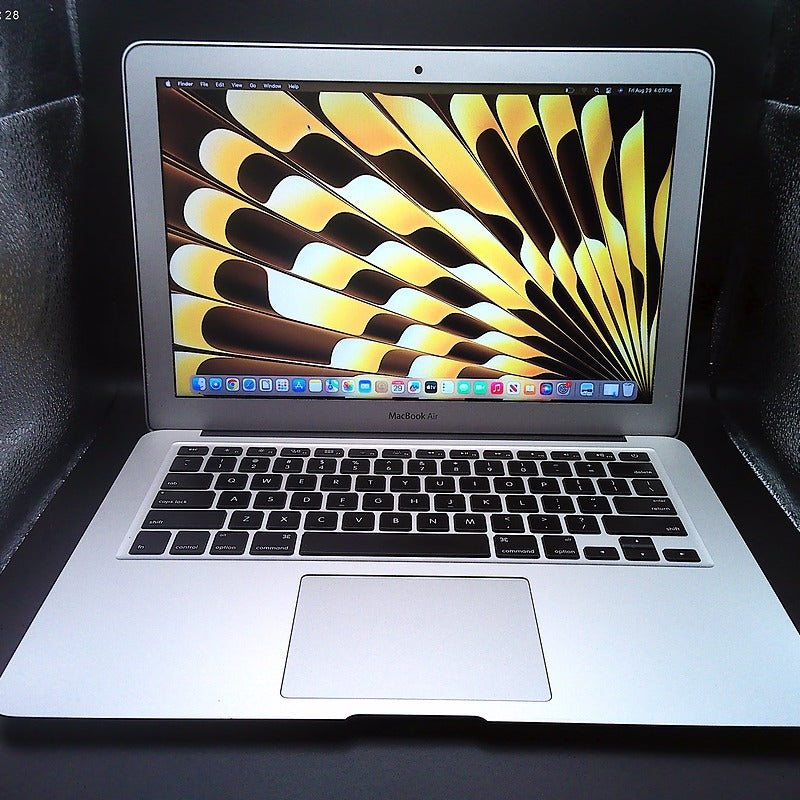Turbo boosted 13" MacBook Air with Pre-Retina display and latest 2025 OS: Sequoia