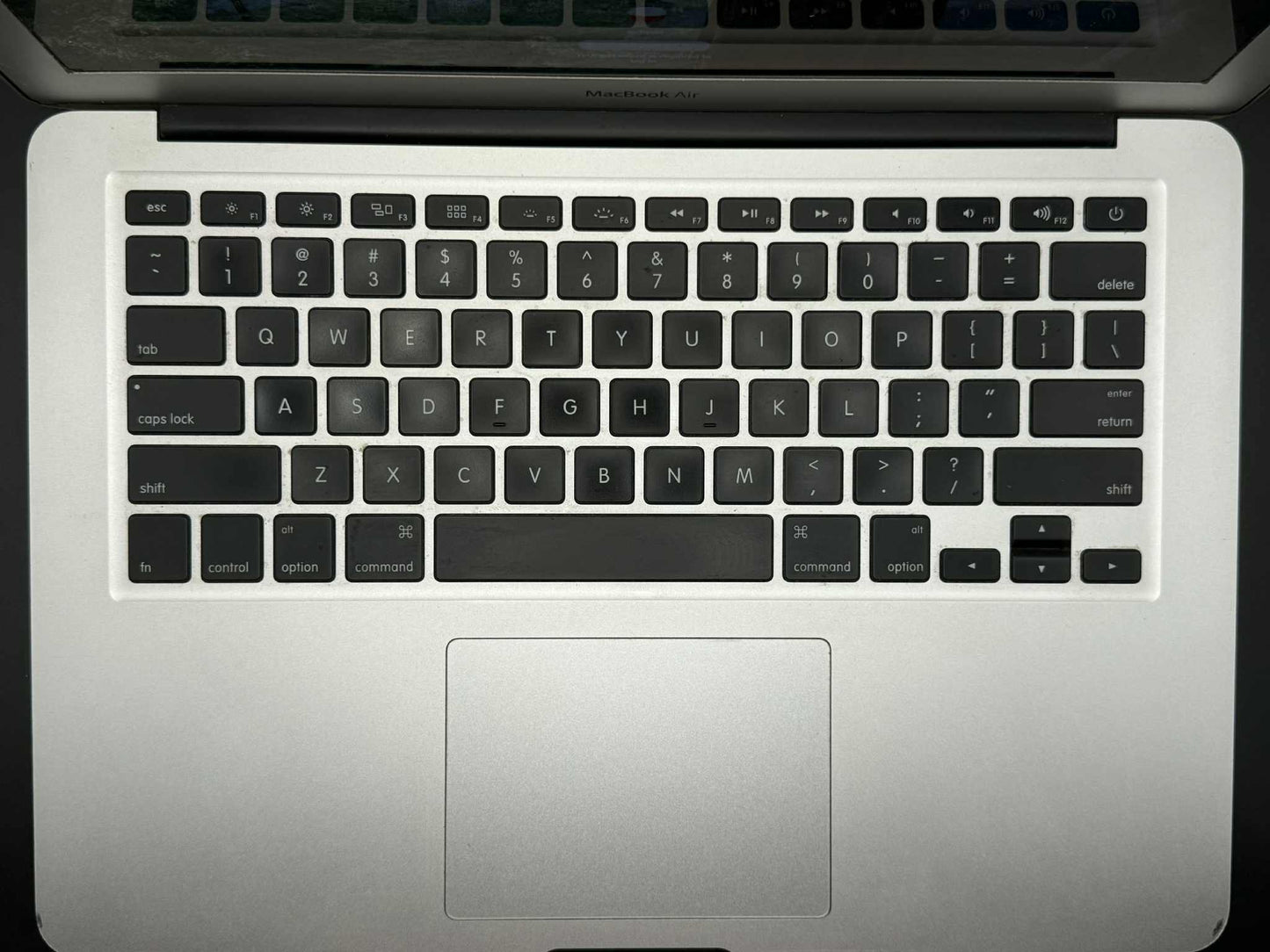 Maxed out 13" MacBook Air w/ i7, upgraded RAM, latest updates