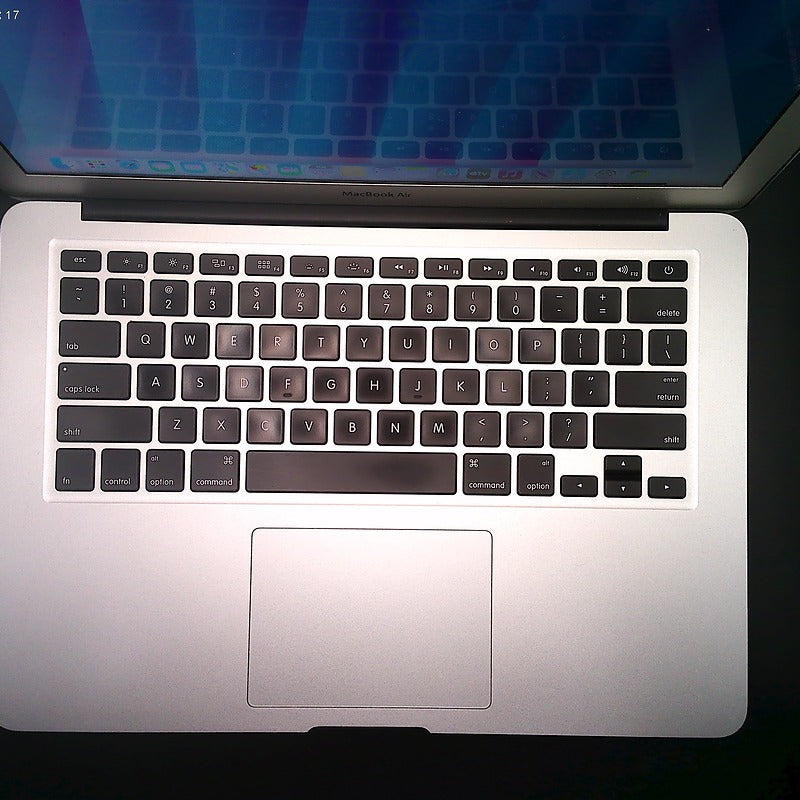 13" Apple MacBook Air w/ 2025 OS- fast boot-hyperspeed-latest updates