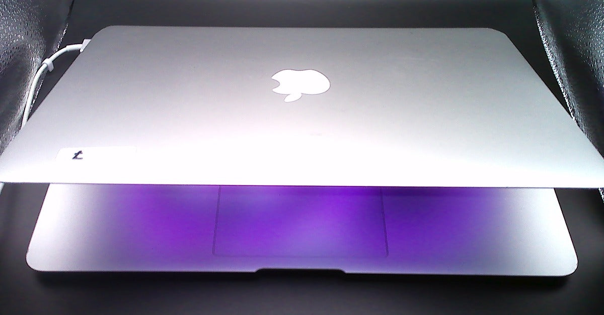 Lightning fast slimline 13" MacBook Air w/ max RAM and latest updates. New OS: Sequoia