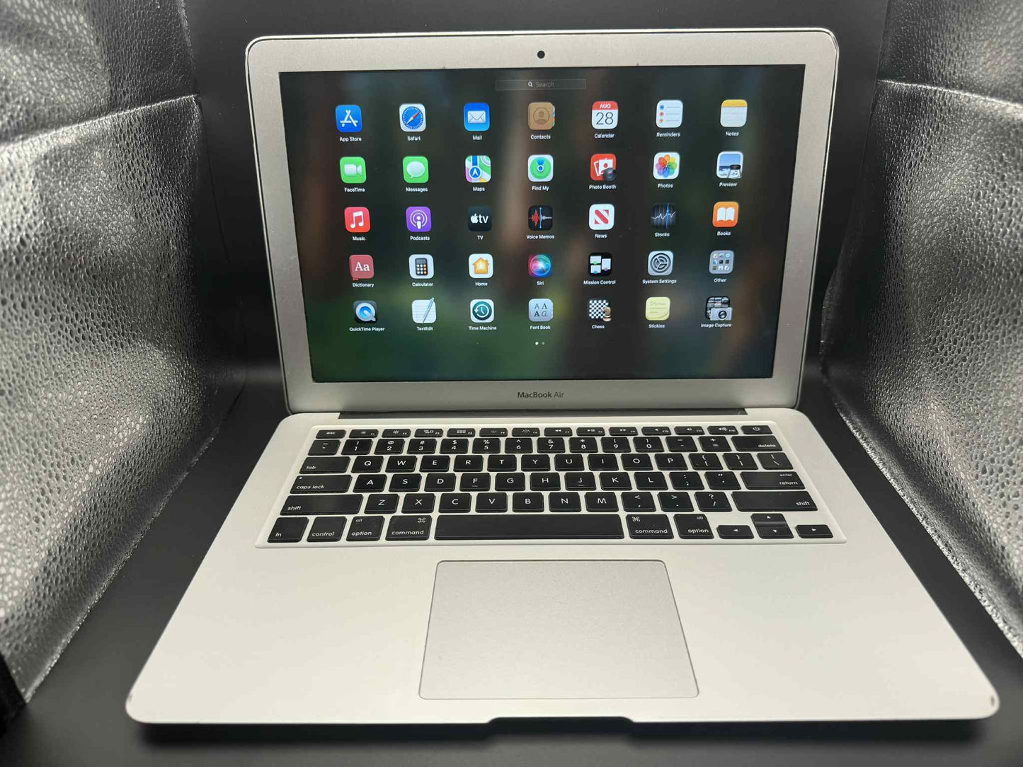 Maxed out 13" MacBook Air w/ i7, upgraded RAM, latest updates